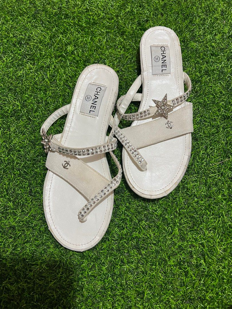 Chanel white flat sandals, Women's Fashion, Footwear, Flats & Sandals ...