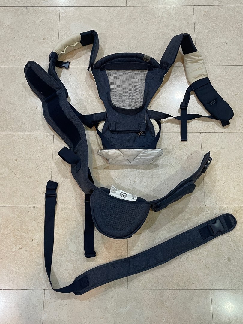 Chicco Hip Seat Carrier, Babies & Kids, Going Out, Carriers & Slings on