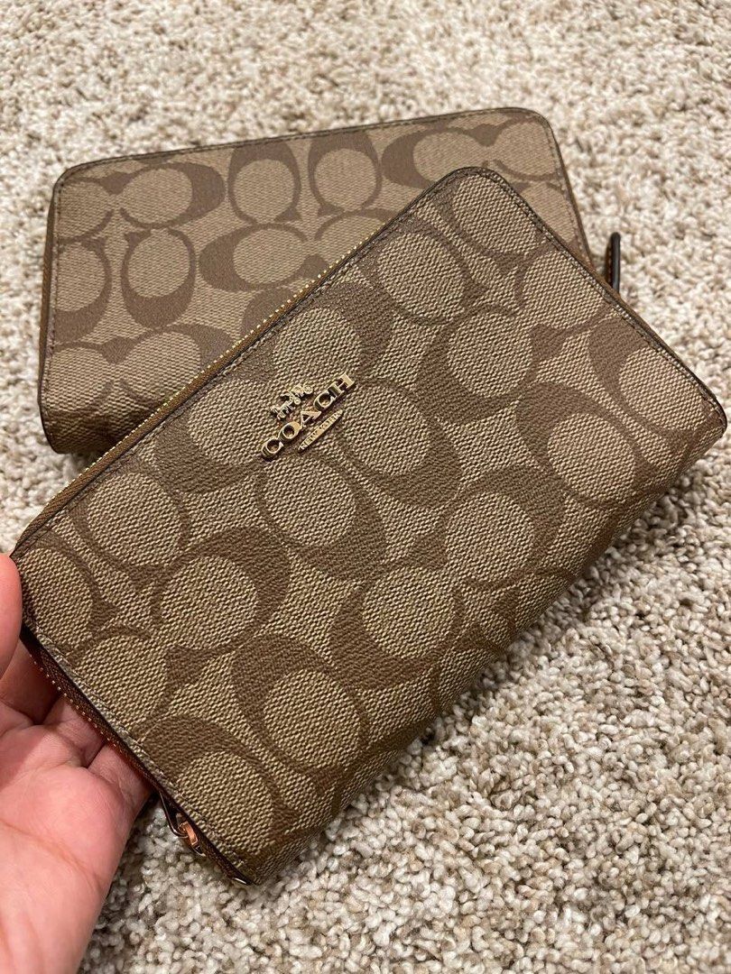 Coach Medium ID Zip Wallet in Signature Khaki/Saddle, Luxury, Bags