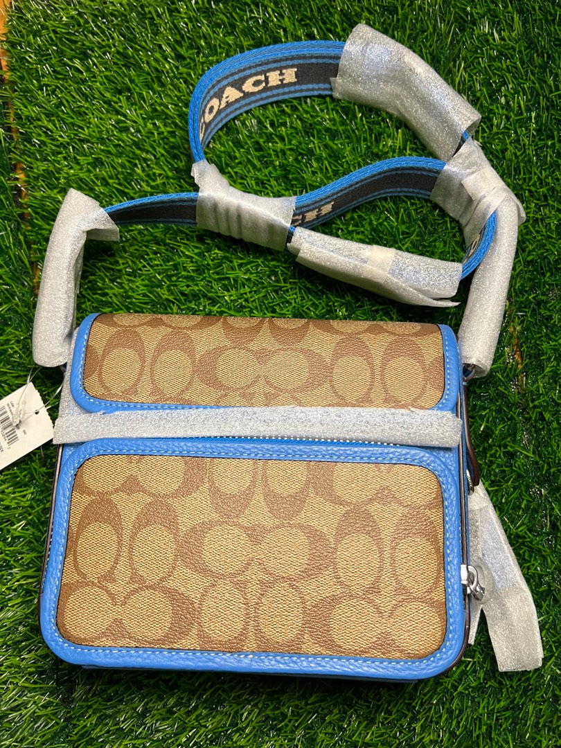 Coach Sling Bag, Women's Fashion, Bags & Wallets, Crossbody Bags on Carousell