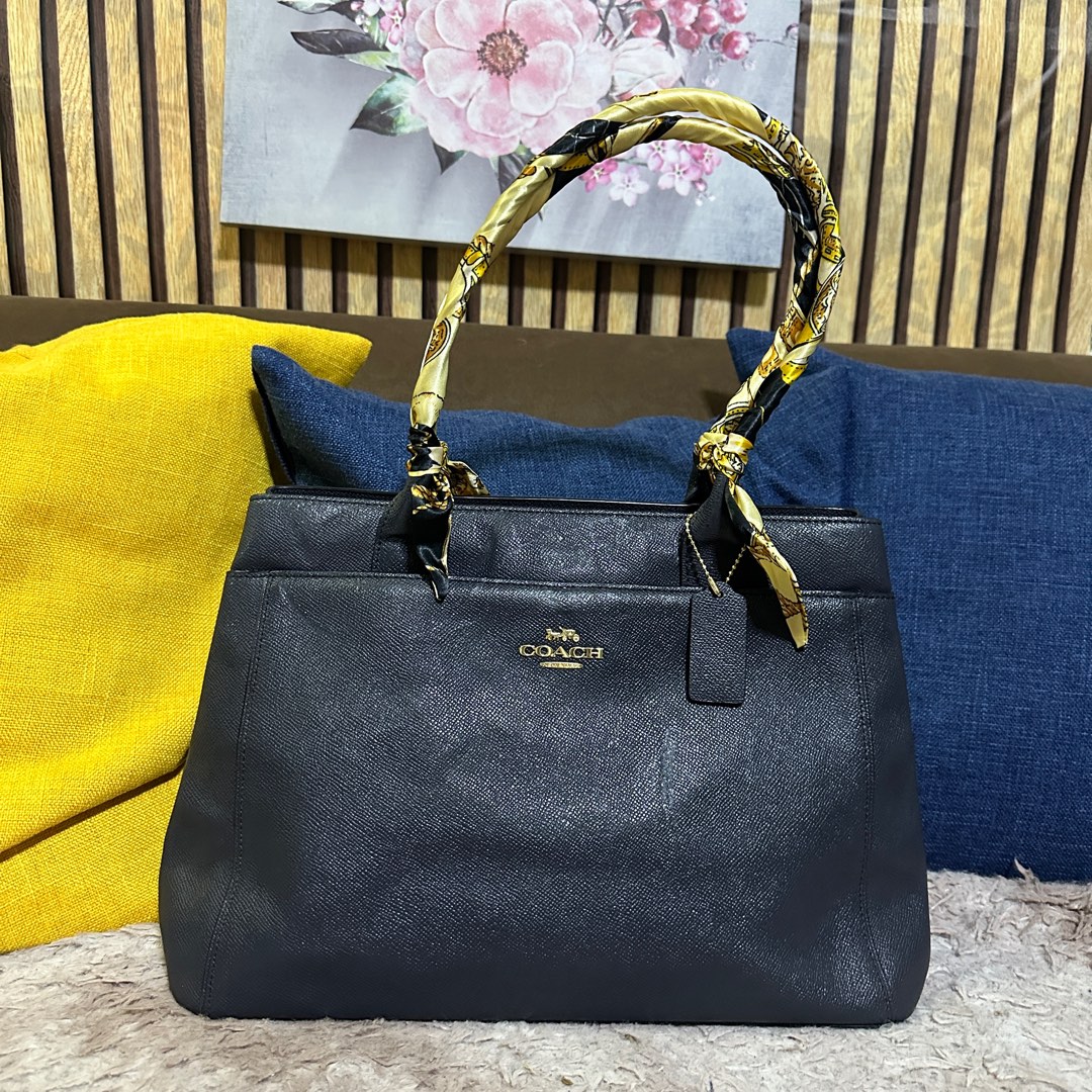 COACH TOTE BAG, Women's Fashion, Bags & Wallets, Tote Bags on Carousell