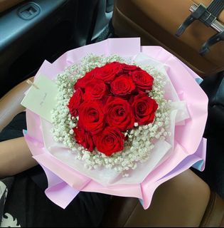 Our best seller is a beautiful 50 Red rose bouquet ❤️🌹❤️ perfect for  birthdays and anniversaries