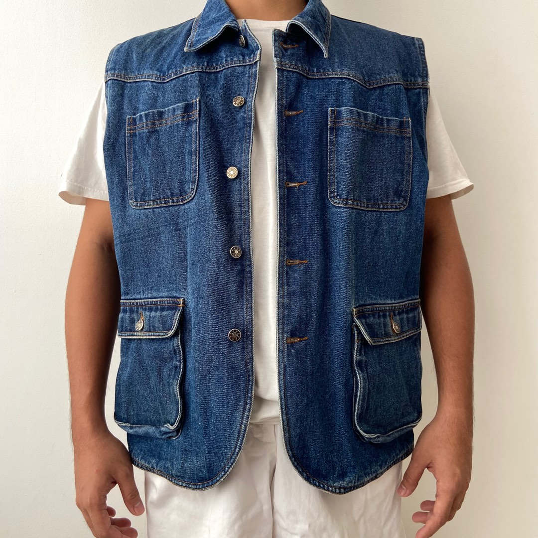 Denim CollaredPocket Vest, Men's Fashion, Coats, Jackets and Outerwear on Carousell