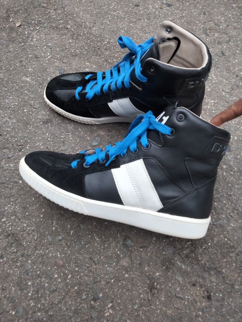 Diesel, Fesyen Pria, Sepatu , Sneakers di Carousell