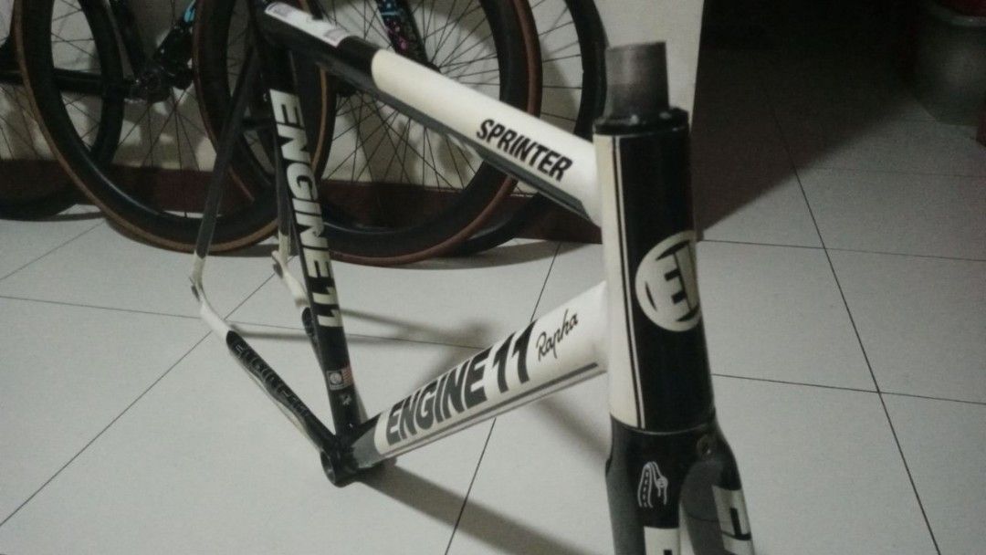 Engine 11 sprinter fixie frameset, Sports Equipment, Bicycles & Parts