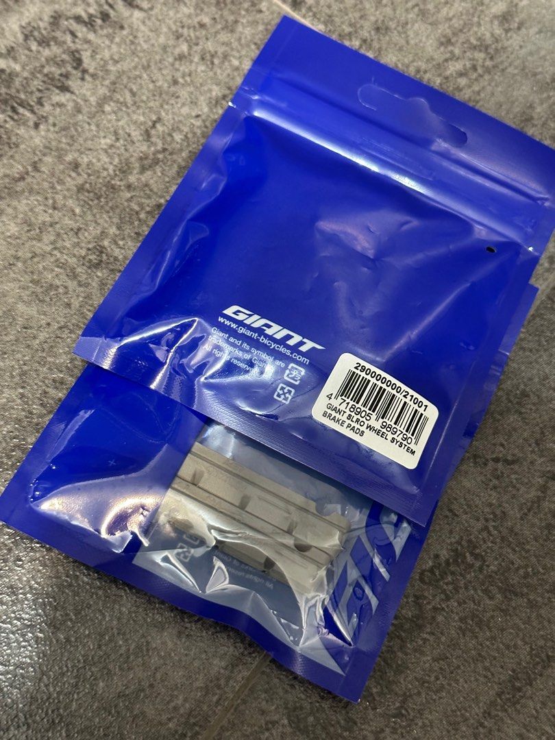 Giant carbon brake pads top