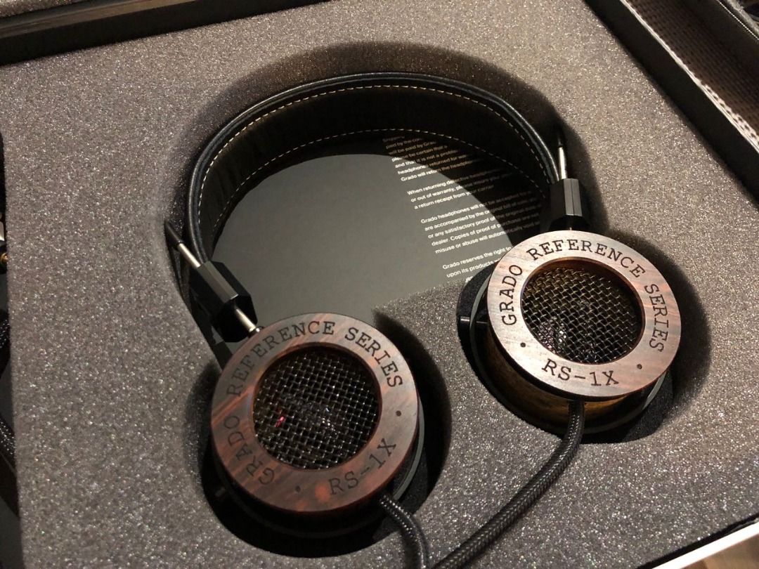Grado store reference wood
