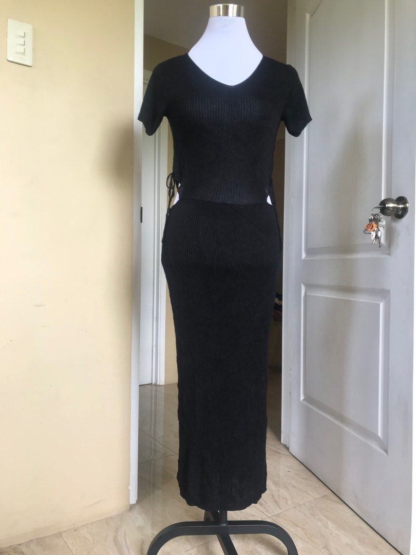 Fitted square neck maxi dress