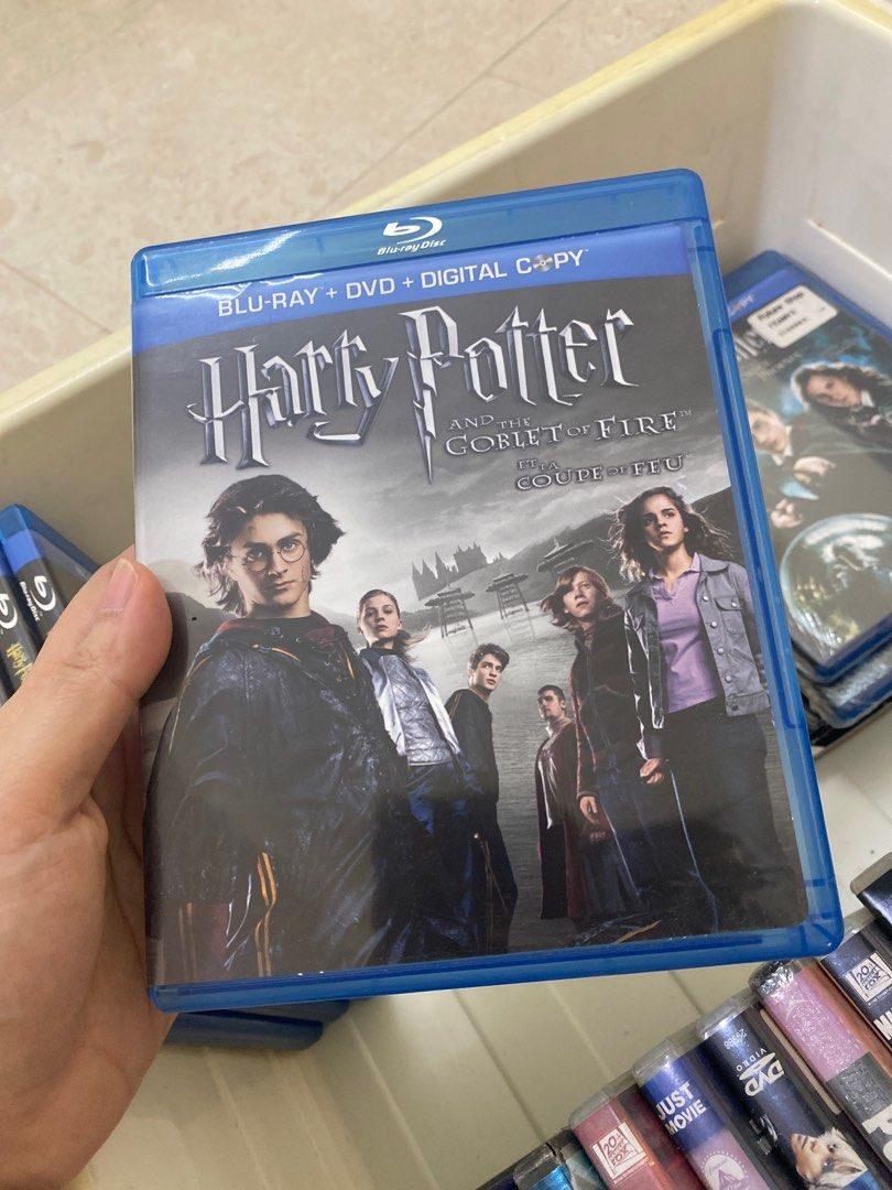 Harry Potter DVD/Blu-ray combo set of movies. Includes all movies in series