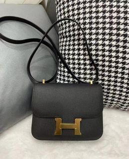 Hermès Constance Iii 24 Shoulder Bag In Violine Ostrich Leather in