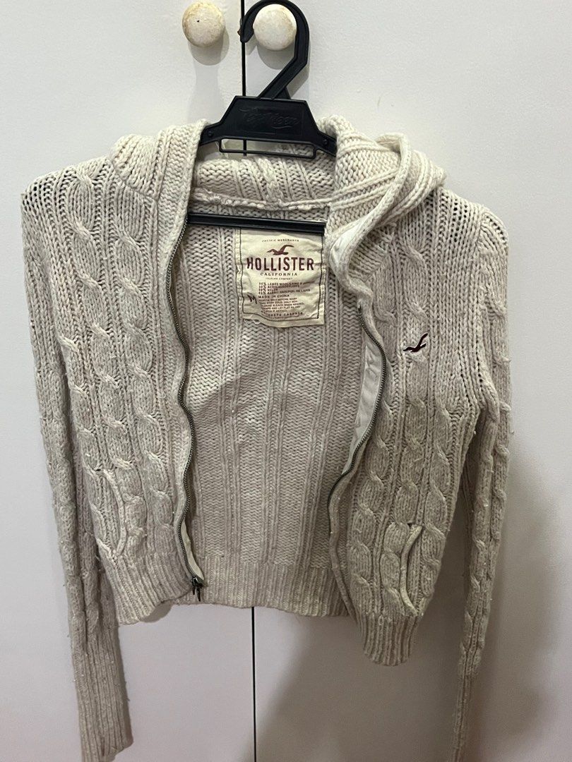 Hollister discount wool sweater