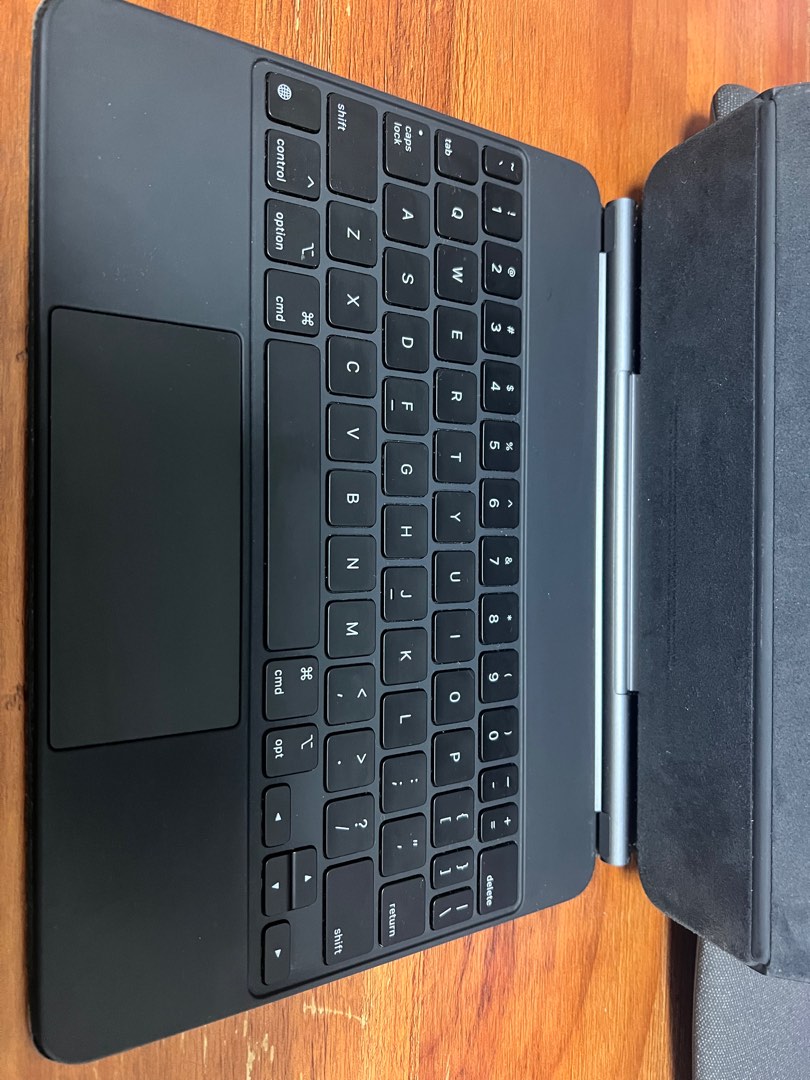 IPad Pro Magic Keyboard 11 inch, Computers & Tech, Parts & Accessories