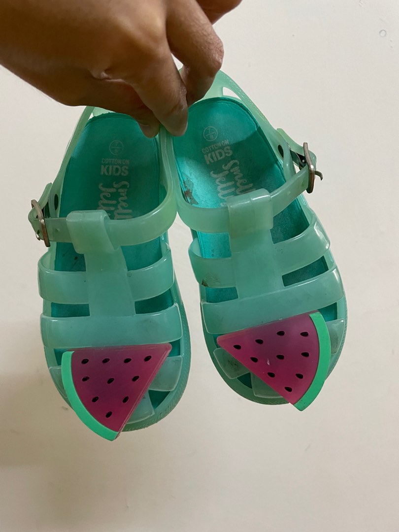 Smelly jelly shoes outlet