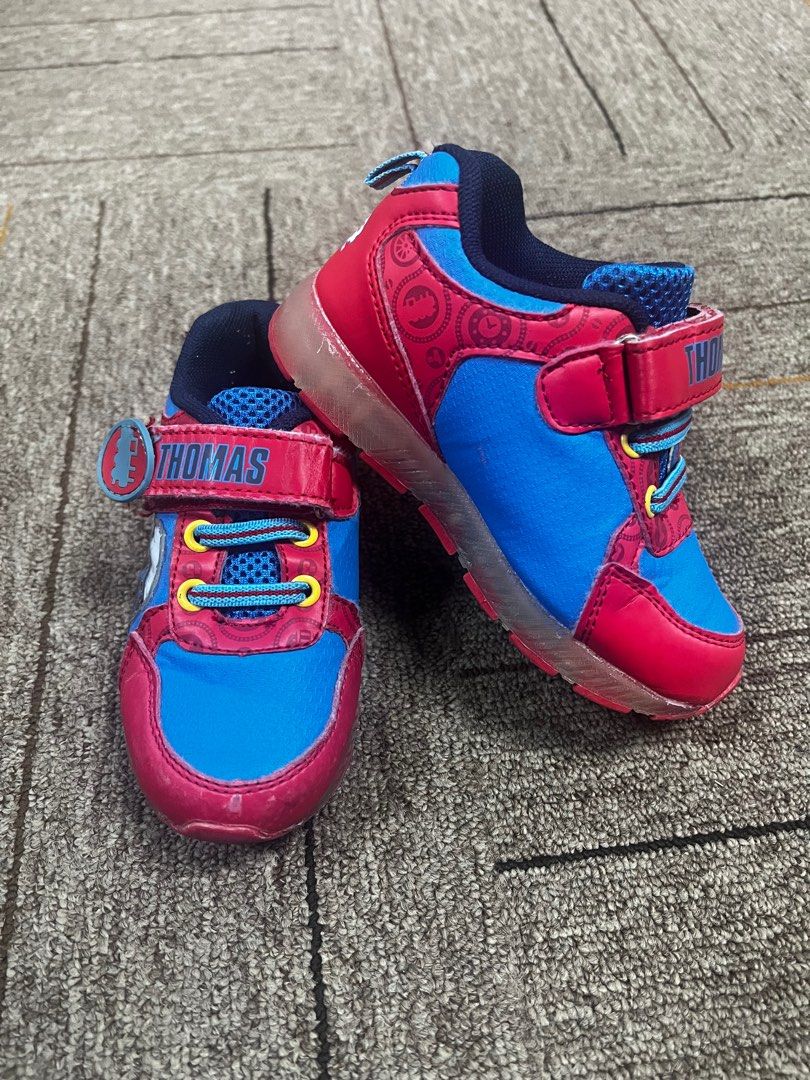 Thomas light 2025 up shoes