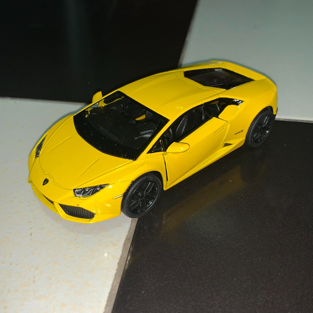 Lamborghini ランボルギーニ KiNSMART キンスマート プルバックミニカー 1 36 ウラカン 4色アソート 12個入りBOX 201-676 テンマヤ - 通販 - Yahoo ショッピング