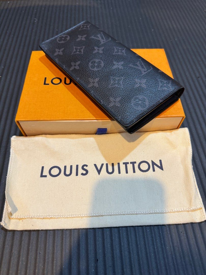 Louis Vuitton Portefeuille Brazza Black Leather ref.958842 - Joli