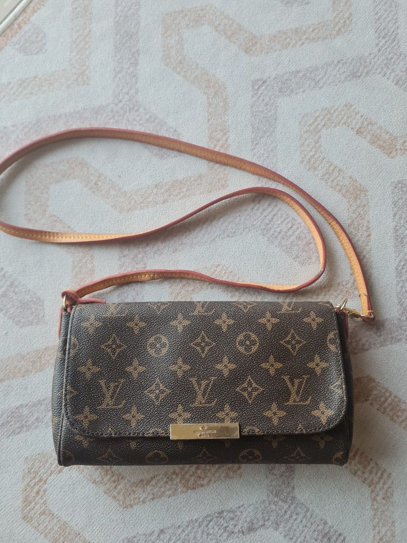 LOUIS VUITTON Favorite MM Monogram Crossbody Bag, Luxury, Bags