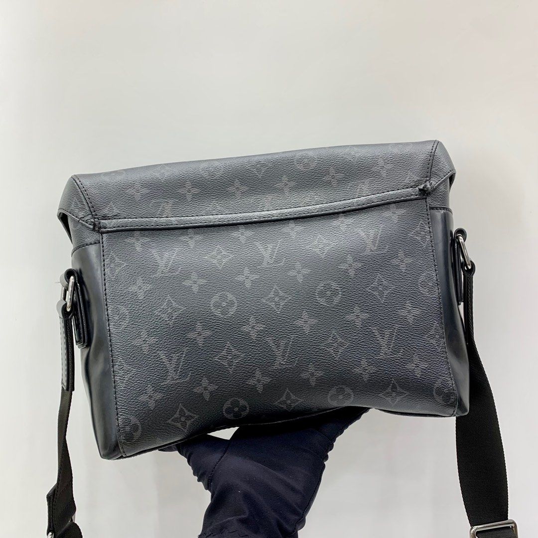 Louis Vuitton Men’s Messenger Voyage Pm Shoulder Bag Monogram Eclipse Black  Gray