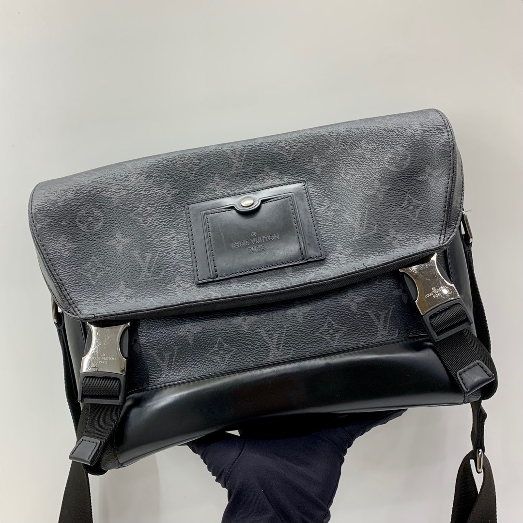 Louis vuitton messenger voyager monogram eclipse pm black shop