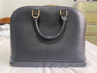 Louis Vuitton Epi Nocturne PM, Luxury, Bags & Wallets on Carousell