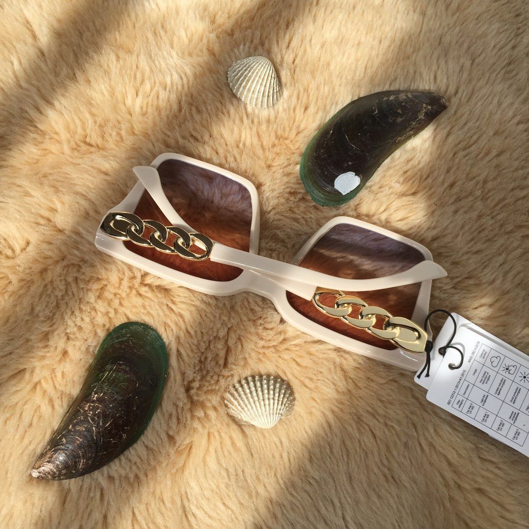 Louis Vuitton LV Edge Large Square Sunglasses