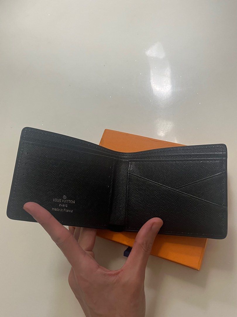 LOUIS VUITTON SUPREME Collaboration Men Leather Wallet Authentic 🔥, Men's  Fashion, Watches & Accessories, Wallets & Card Holders on Carousell