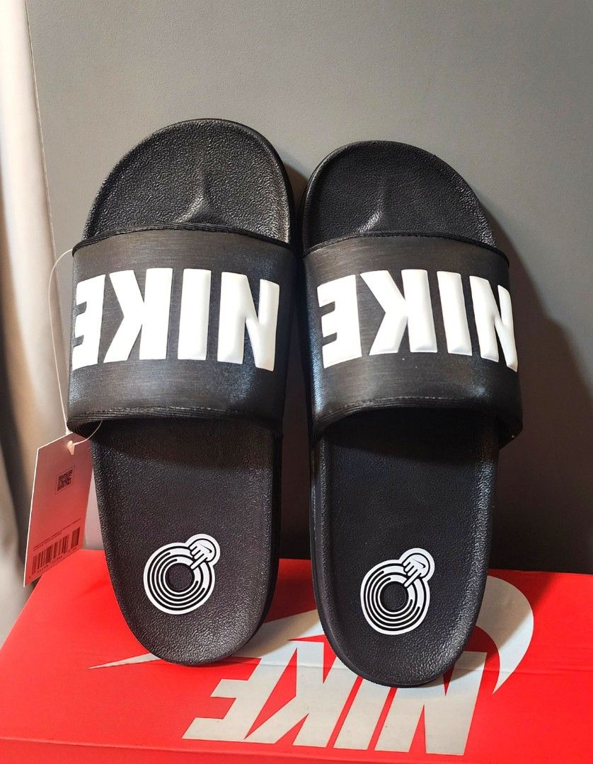 Men s US 8 9 10 Nike Offcourt Slides Black Men s Fashion