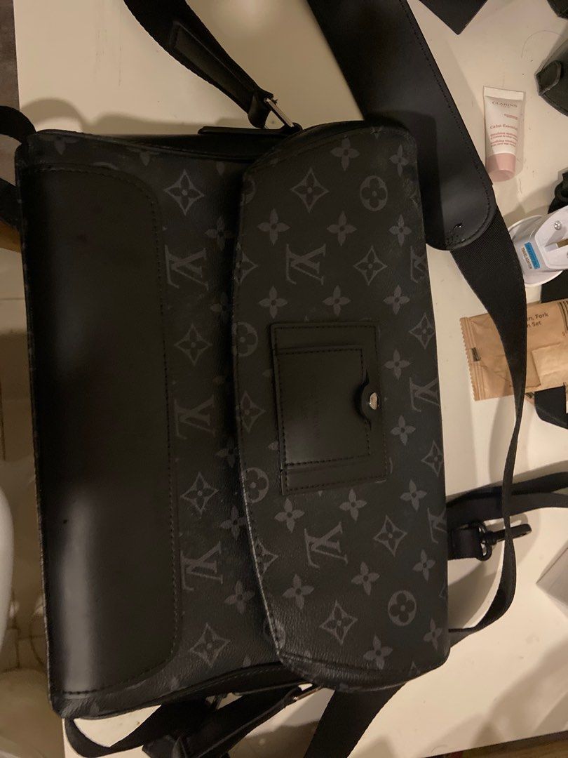 lV Messenger PM Voyager, Men's Fashion, Bags, Sling Bags on Carousell