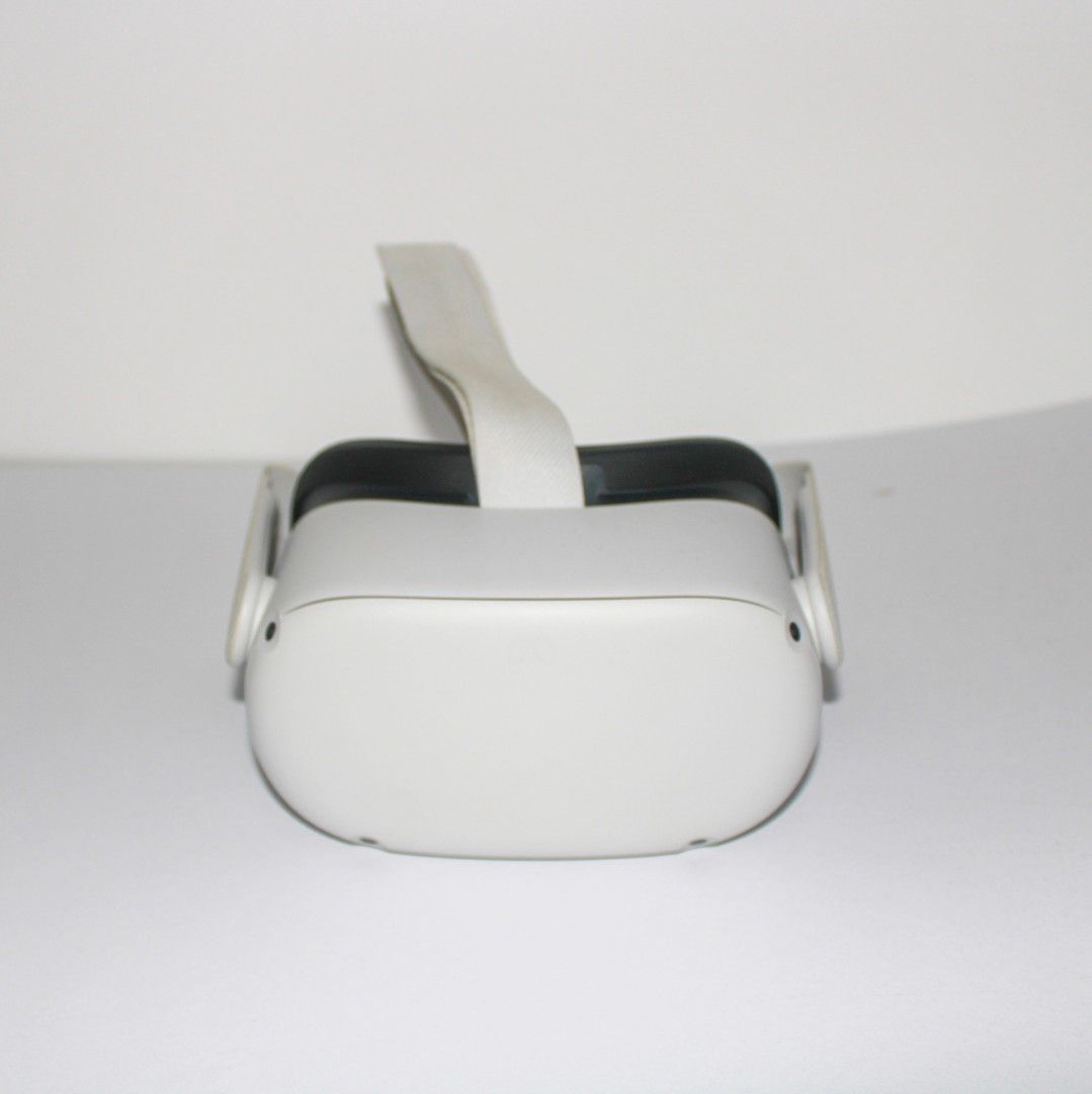 Meta Quest 2 Virtual Reality headset (128 GB), Video Gaming, Gaming