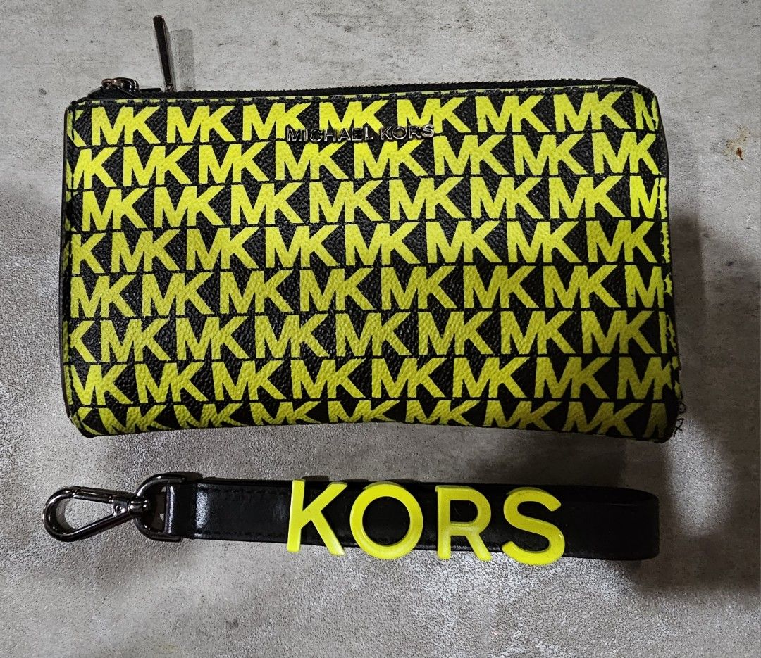 Michael kors hotsell neon yellow wallet