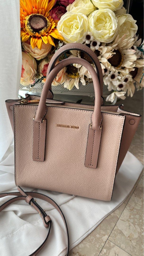Alessa large store pebbled leather satchel