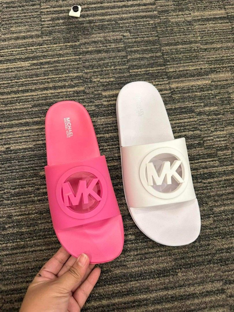 MICHAEL KORS JETT CHARM CHOPOUT SLIDES US4 5 Women s Fashion