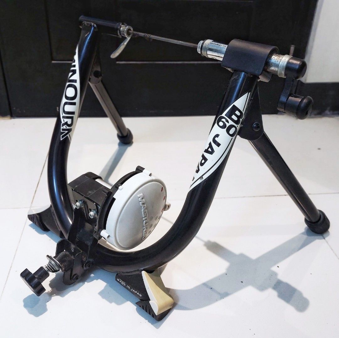 Minoura B60 indoor bike trainer Sports Equipment Bicycles
