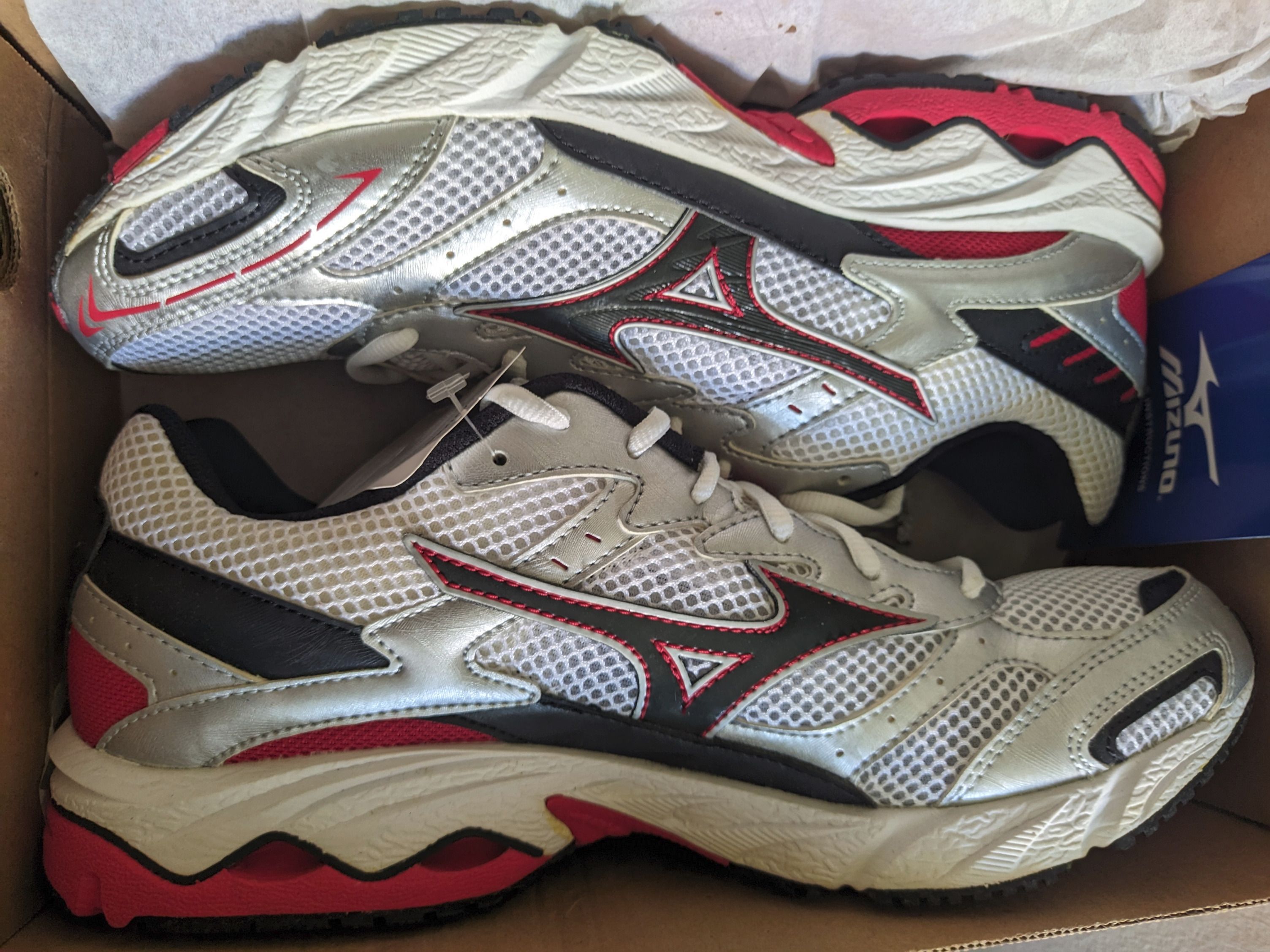 Mizuno Wave Endeavor 2 Eur 43 US 10 UK 9 Men 8KN 23070