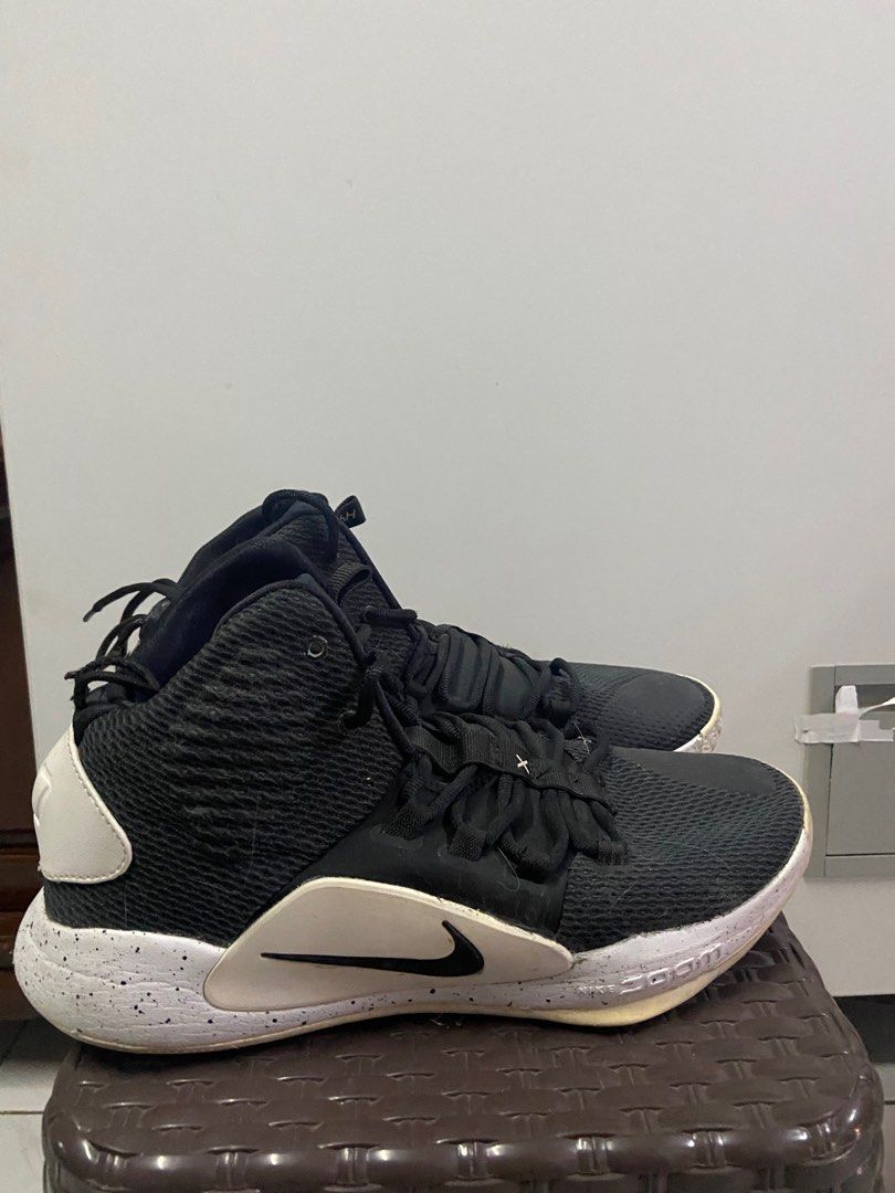 Hyperdunk 28 sales