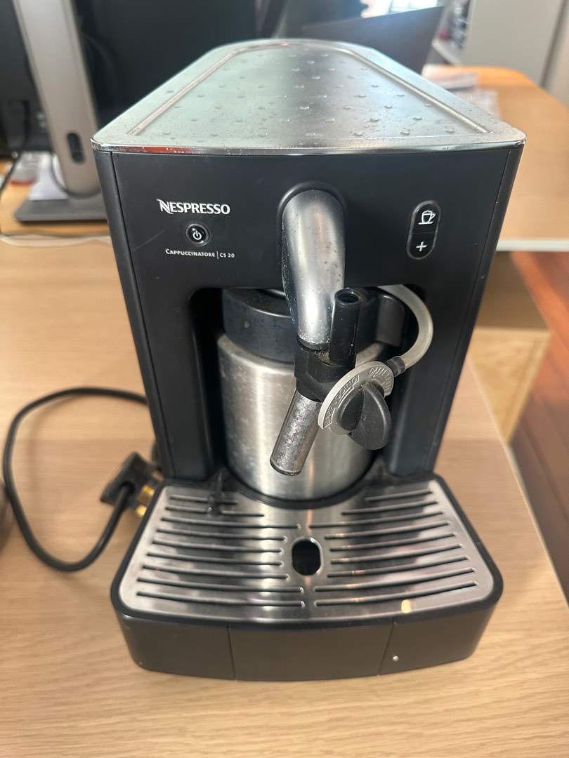 Nespresso Cappucinatore CS 20 TV Home Appliances Kitchen