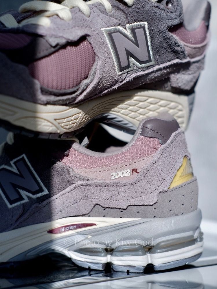 New balance sale shock absorbing shoes