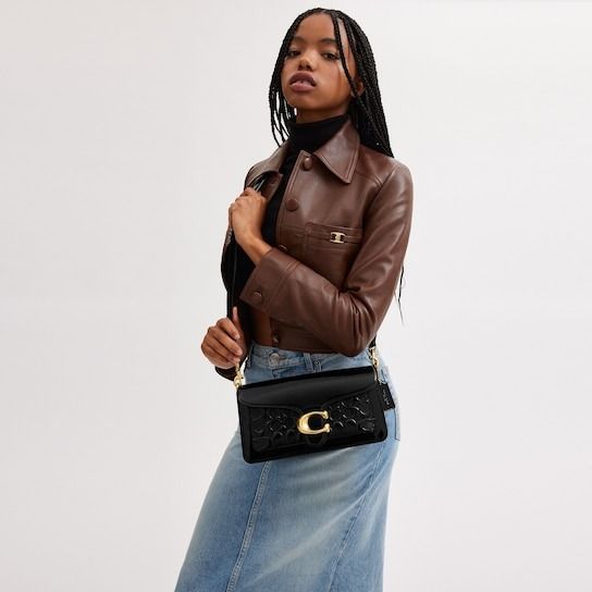 New Coach Original Classic Glossy Black Embossed Collection TABBY SHOULDER BAG 26 IN SIGNATURE LEATHER Crossbody Shoulder Bag For Women Come With Complete Set Suitable For Gift Luxury Bags Wallets on