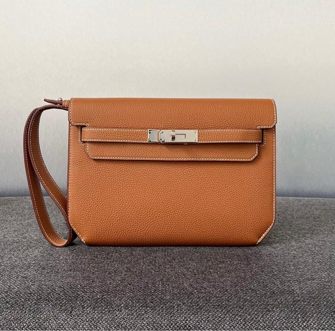 Hermes Kelly 25 in Brown Togo Leather and Gold Hardware, Luxury, Bags &  Wallets on Carousell