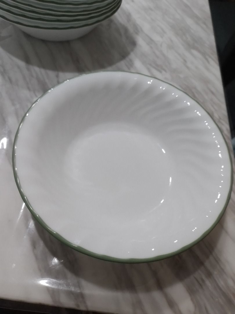 New rare and discontinued Corelle Chutney Scalloped 18 oz bowls made in USA