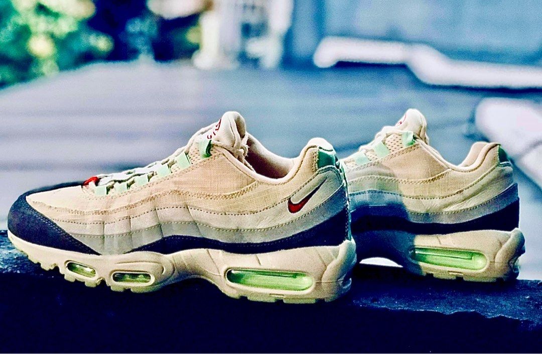 NIKE AIR MAX 95 HALLOWEEN QS, Fesyen Pria, Sepatu , Sneakers di