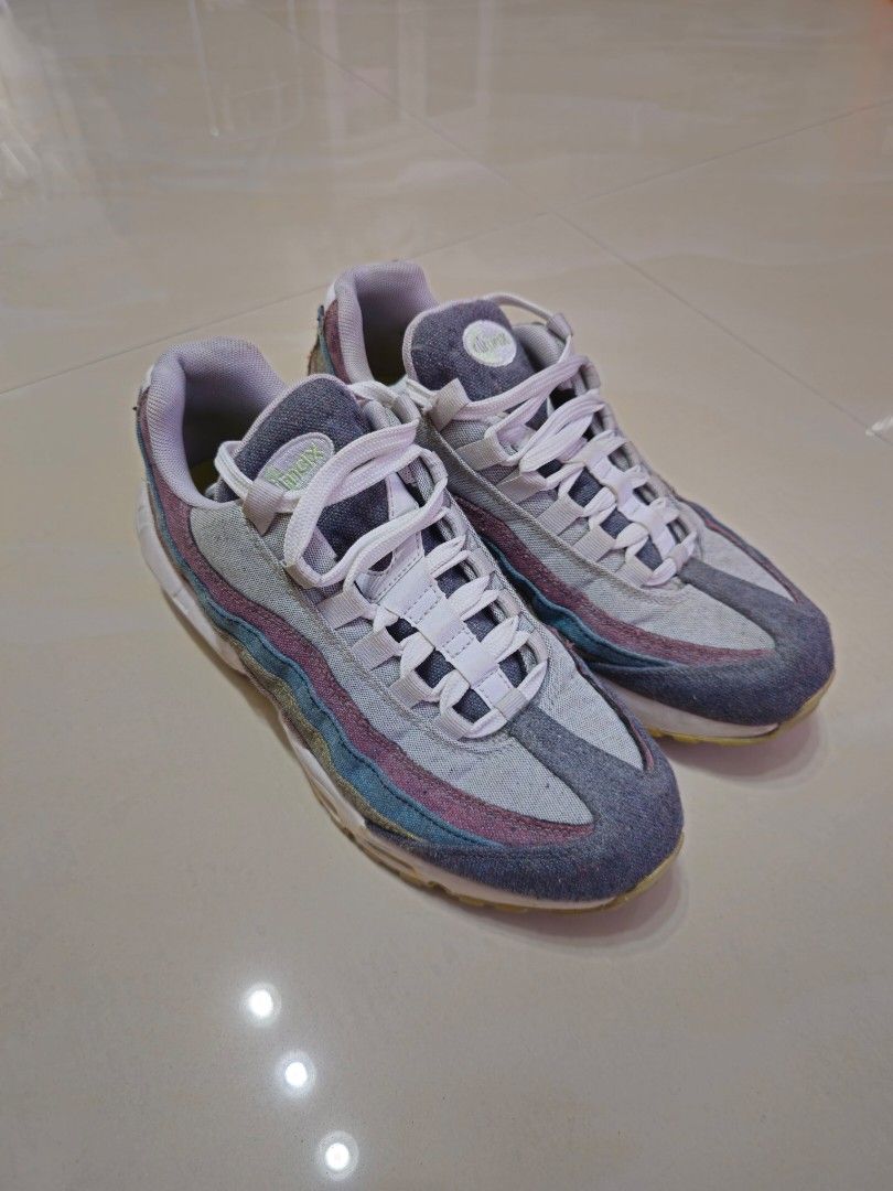 Max clearance canvas shoes