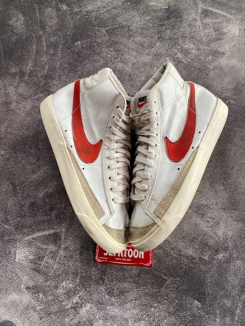Nike blazer mid 77 vntg, Fesyen Pria, Sepatu Sneakers di Carousell