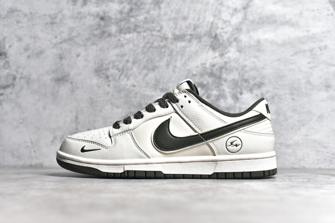 nike dunk low grey white black