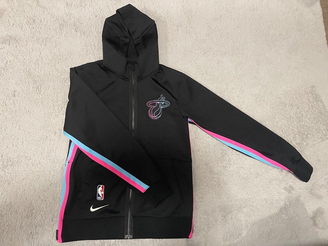 Nike Miami Heat ViceVersa Therma Flex Showtime Jacket Hoodie Butler Herro,  男裝, 外套及戶外衣服- Carousell