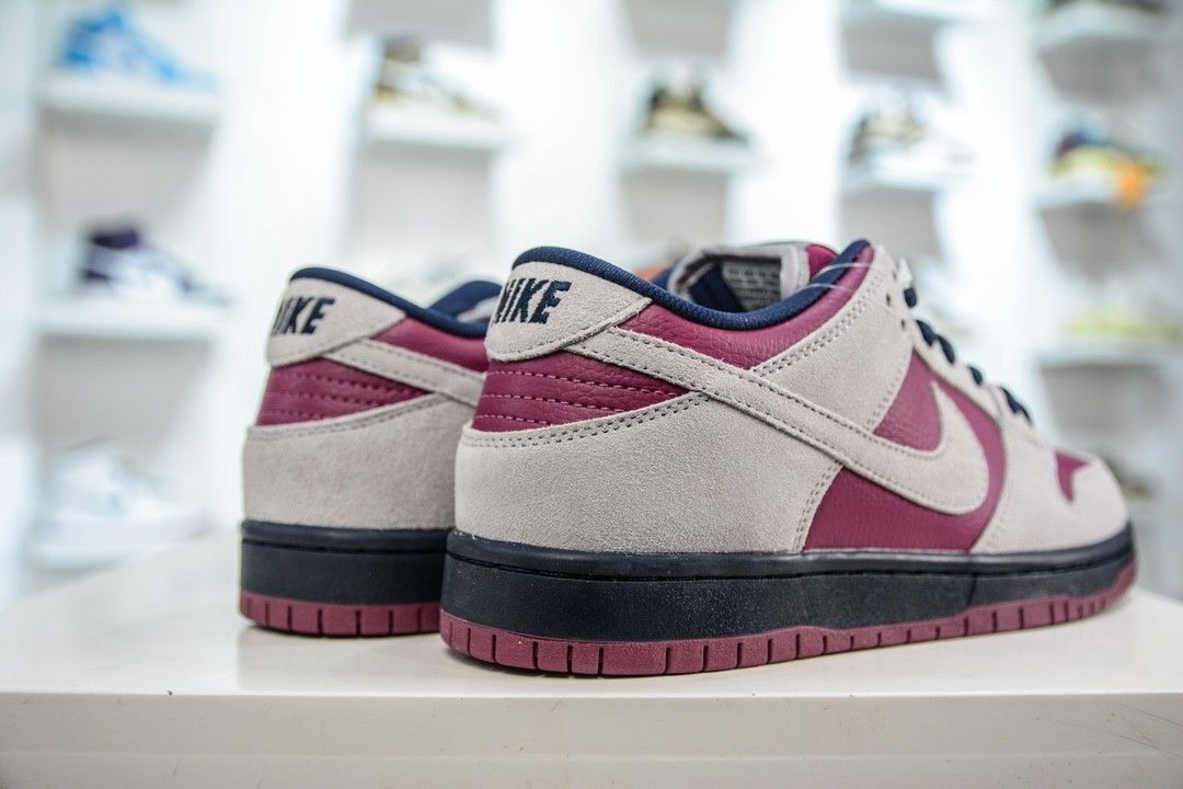 Nike sb dunk low atmosphere grey top