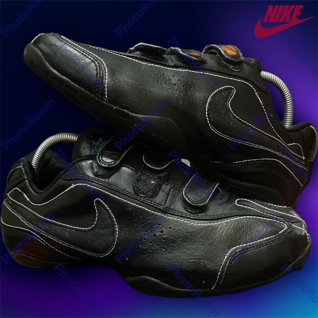 Mens nike shop velcro trainers