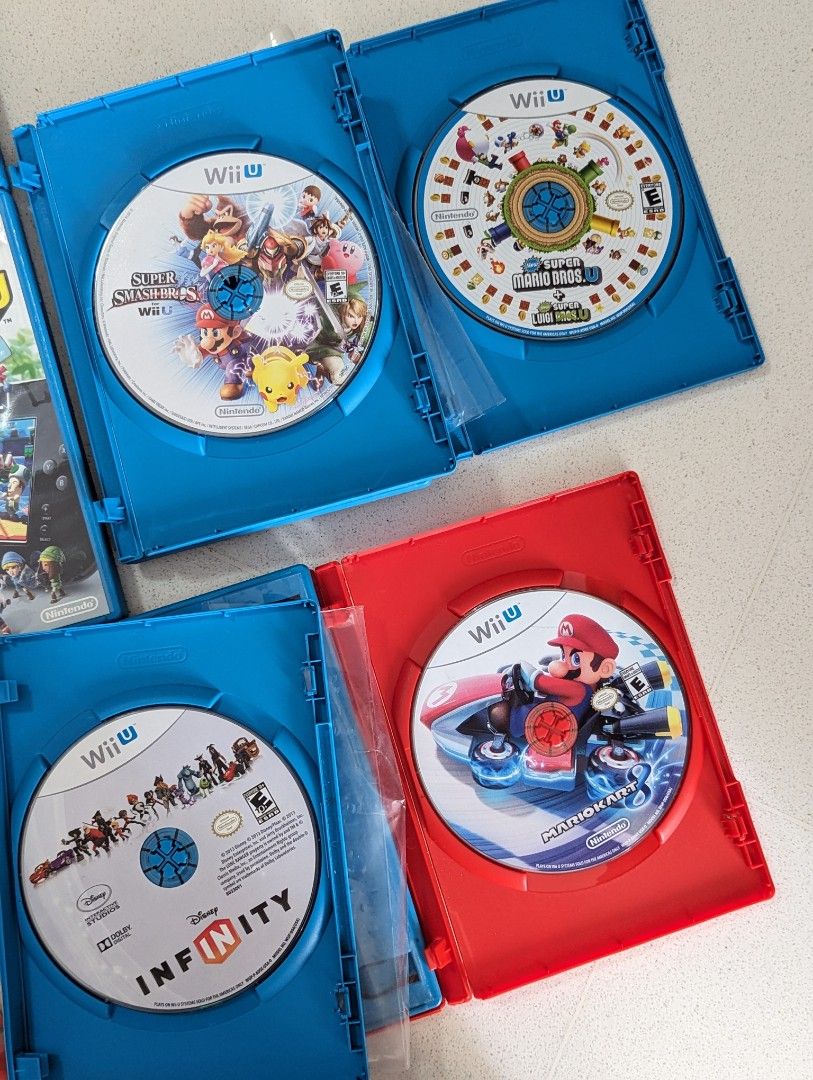 Nintendo Wii u games super Mario bros u Luigi bros u Nintendo land