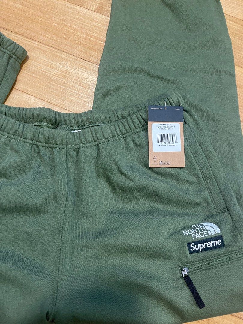 Supreme rhino trunk, 名牌, 飾物及配件- Carousell