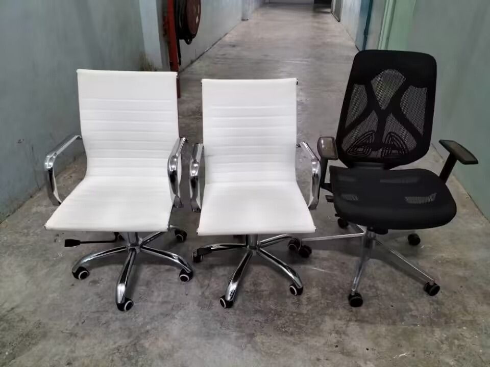 Office chair, computer gaming chair, recline, Herman miller, Steelcase ...